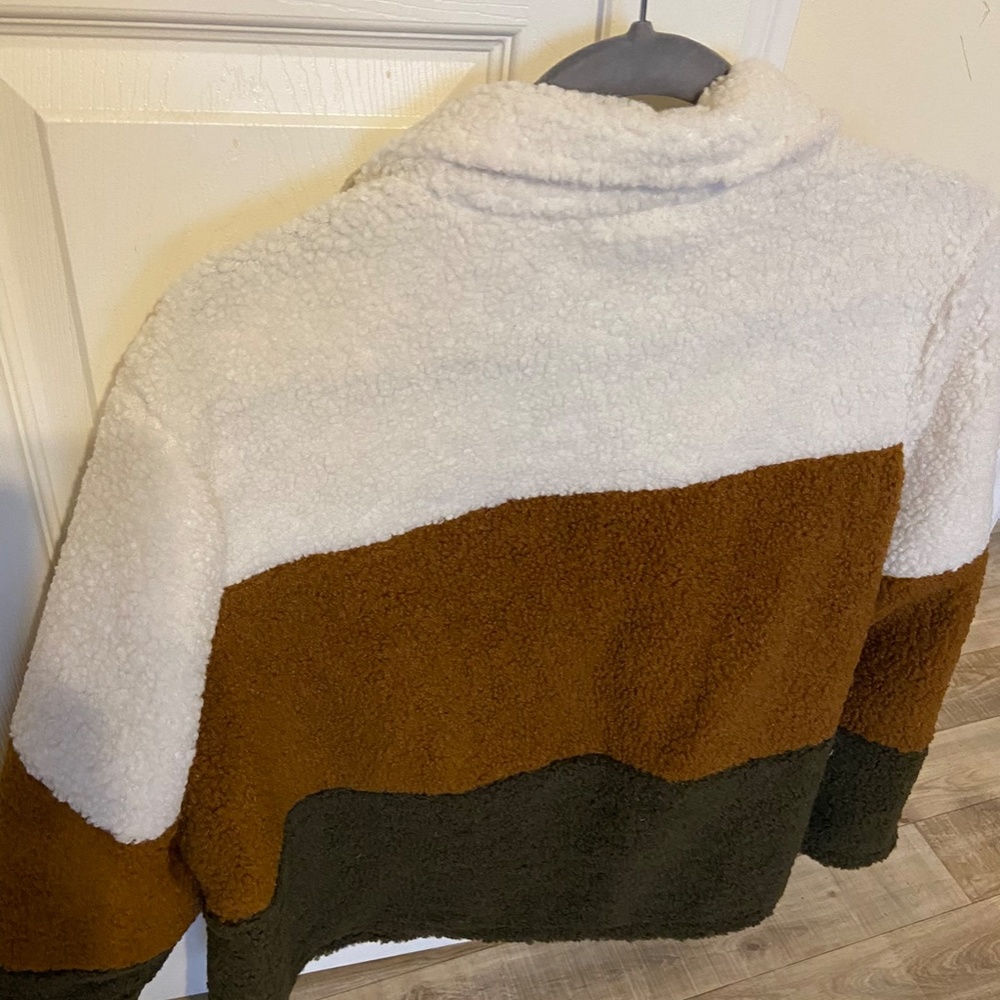 Teddy Jacket - Picture 2 of 5